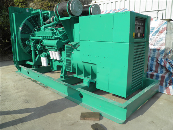 阳城出租发电机 发电机组厂家：柴油发电机组的控制屏的作用是什么？